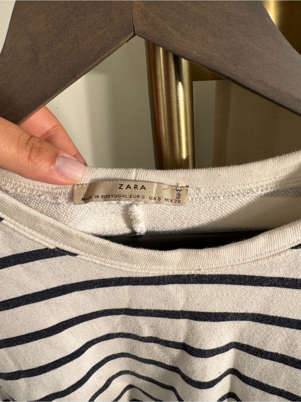 Zara White Tee with Navy Horizontal Stripes - Picture 2 of 4